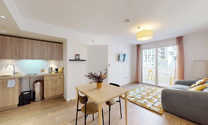 Asnieres-sur-Seine Apartment | Discover our Oya coliving near Paris. Furnished private units with shared spaces