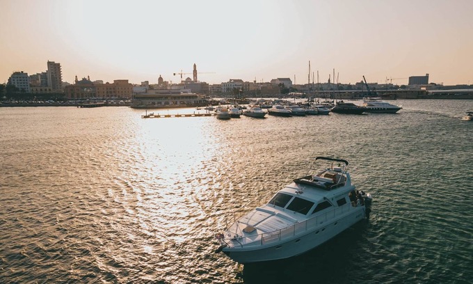 Municipio 3 Boat Rental | DiscoverBoat - Pita - Esclusivo Boat and Breakfast
