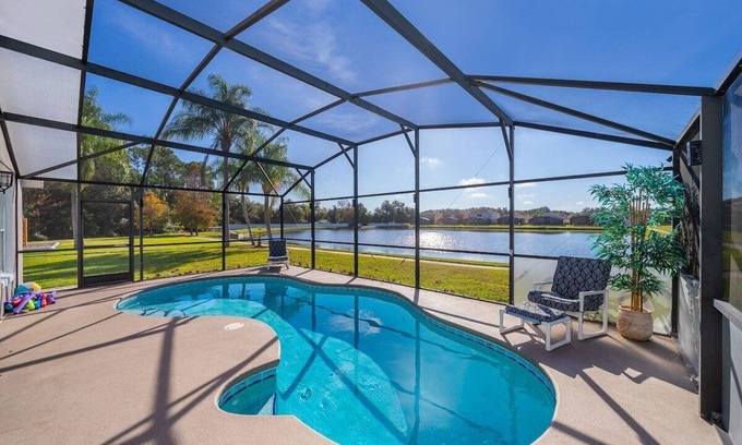 Bellavida House | Disney Area Villa – Lake View, South-Facing Pool & Fun Game Room