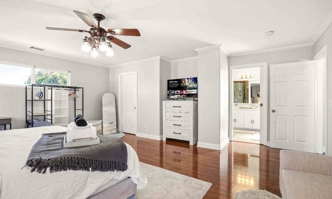 Westminster House | Disney Delight Retreat: Spacious 3BDRM with Foosball/Air Hockey.