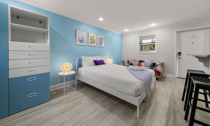 Garden Hills Apartment | Distinctive Studio w Parking Top Location - 15