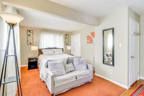 District Heights Apartment | District Heights Studio about 12 Mi to National Mall!