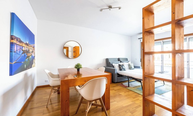 Centro / Baixa Apartment | DLOULE | 1 bed apartment w/parking