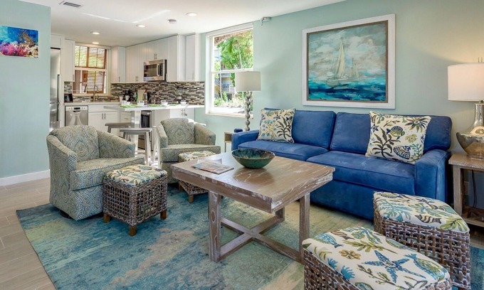 Key West House | *DOCKSIDE DAYDREAMS @ COCONUT MALLORY* Marina Villa + LAST KEY SERVICES…