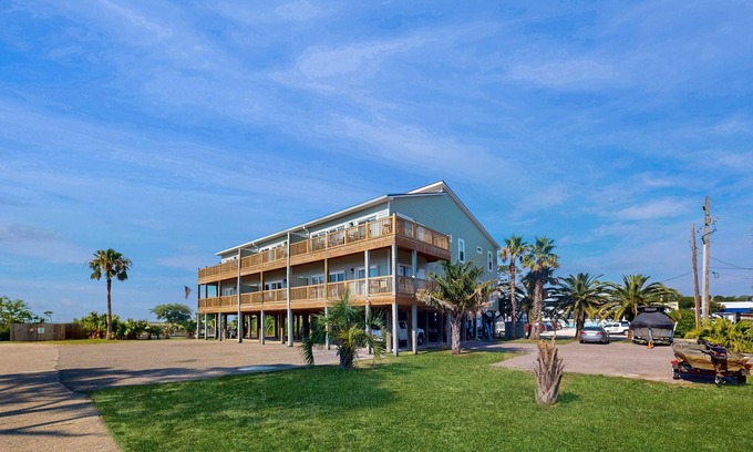 Dauphin Island Condo | Dog-friendly condo w/views of the bayou, shared pool - close to the bayou