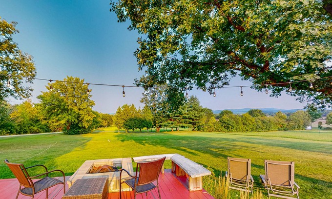 Charlotte House | Dog-friendly cottage with gorgeous setting, mountain view, deck & fireplace
