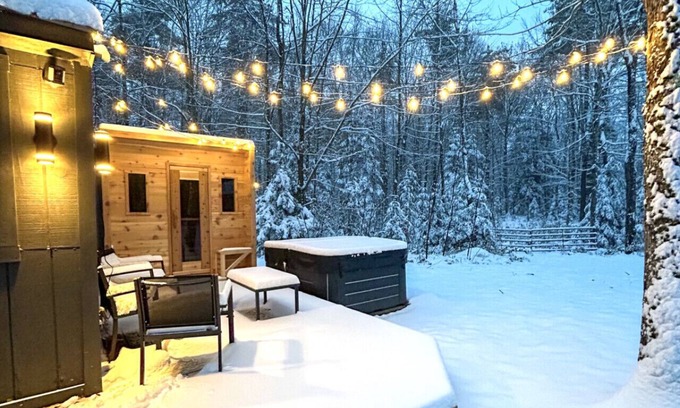 Conway Cabin | Dog-Friendly w/Hot Tub, Firepit near Kancamagus!