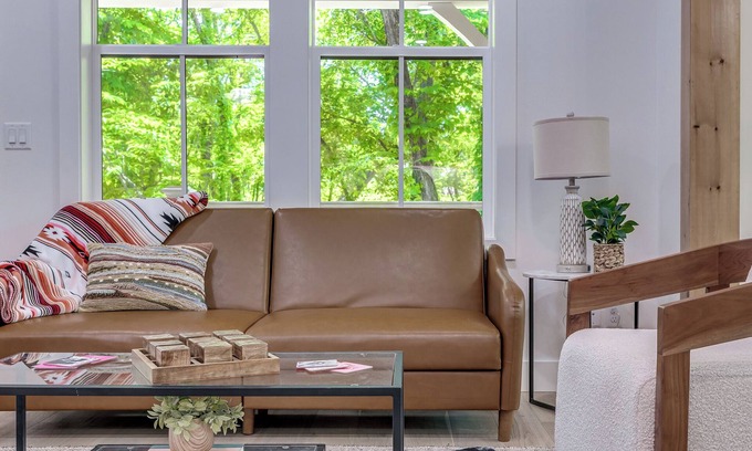 Wheatland House | Dolly's Den at Selah- 3 bed 2 bath Sleeps 7