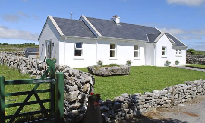 Caherconnell Cottage | Dolmen Cottage