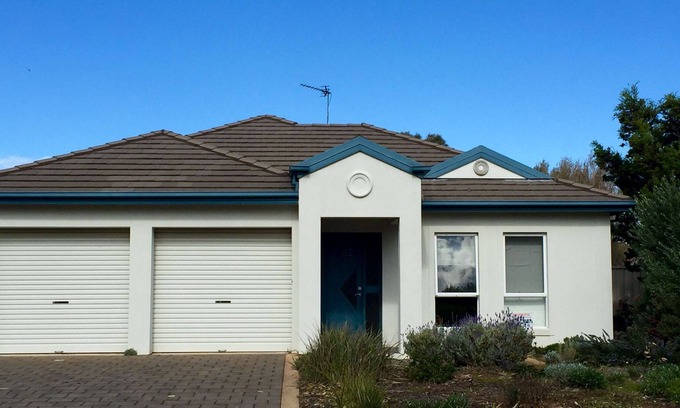 Normanville House | Dolphin Beach Holiday House