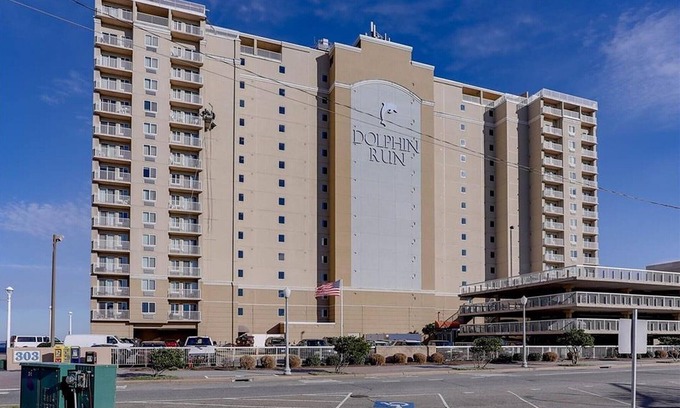Dam Neck Condo | Dolphin Oasis - 2 condos with indoor pool, ocean views, steps to the beachn
