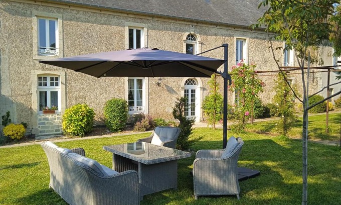 Mandeville-en-Bessin Bed & Breakfast | Domaine Aux Léopards Normands