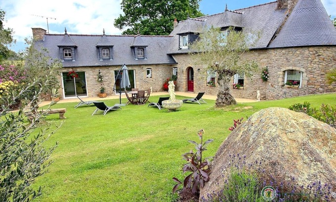 Plehedel House | Domaine de la Fontaine