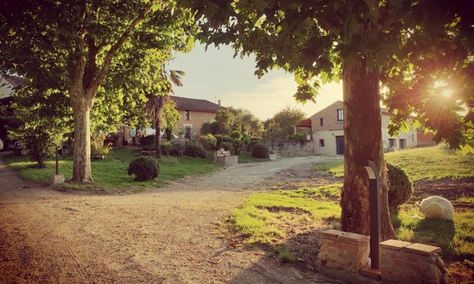 La Magdelaine-sur-Tarn Bed & Breakfast | Domaine des Jammetous - Hotel and Yoga Retreat Center