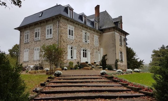 Le Chalard Bed & Breakfast | Domaine du Castellare