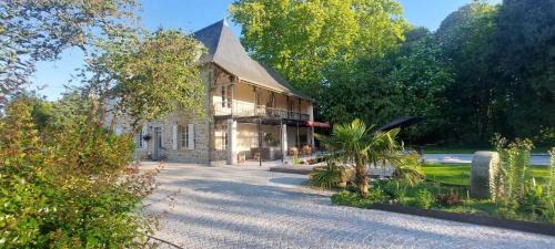 Castetnau-Camblong House | Domaine Lespoune
