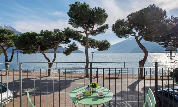 Domaso Apartment | Domaso front lake