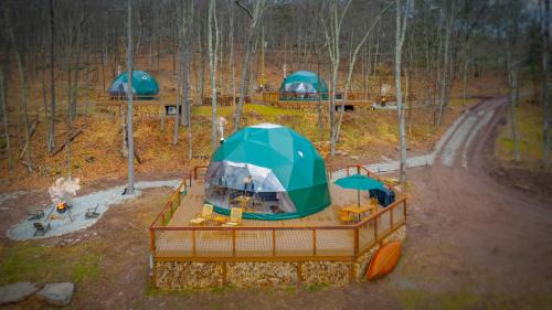 Swan Lake Bed & Breakfast | Domes at Catskills