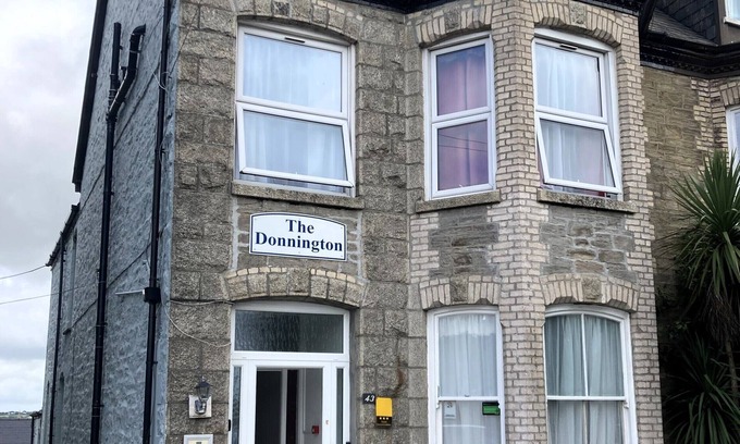 Truro House | Donnington Guest House