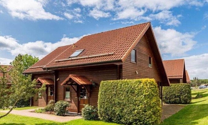 Rotacker House | Doppelhaushälfte in Hasselfelde