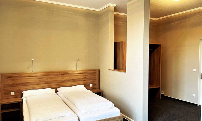 Lauta House | Doppelzimmer 111 - IBS Begegnungszentrum