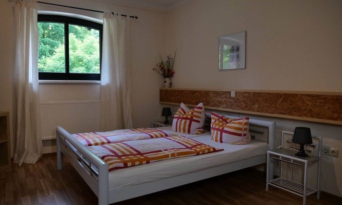 Kuchelmiss Apartment | Doppelzimmer 7 - Pension Nebeltal