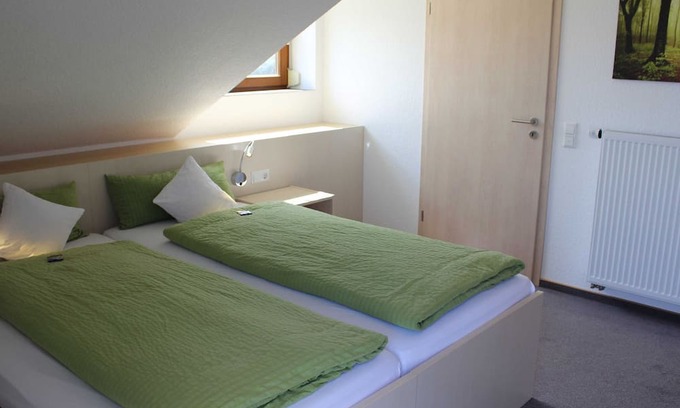 Lehrensteinsfeld Apartment | Doppelzimmer NB 3 - Gästehaus Zum Wolffenturm
