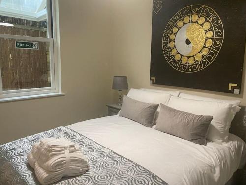 Cheltenham Apartment | Dorset villa flat 1 at Pittville Lawn