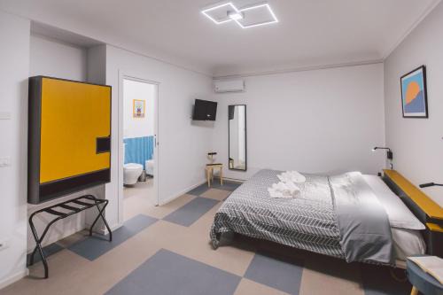 Santa Lucia Apartment | Double bedroom apartment across Ortigia