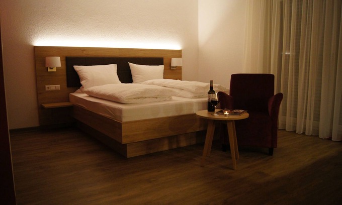 Obersulm Apartment | Double room Autumn - Winzerhof am Schlierbach