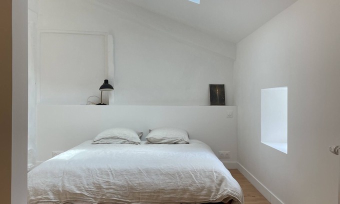 Chatte House | Double room-Comfort-Ensuite with Bath-Countryside view