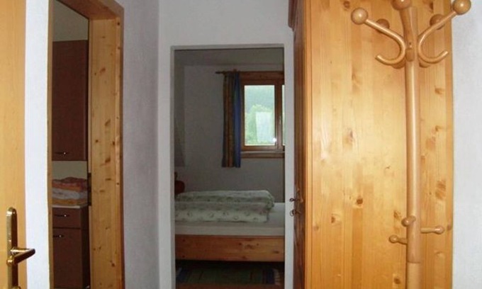 Hinterstoder Apartment | Double room courtyard view - Ferienhof Blasriegl
