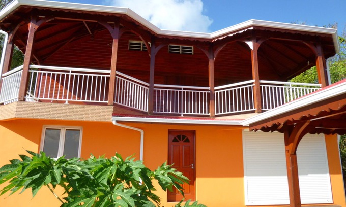 Pointe-Noire Apartment | Down pretty villa with its booth