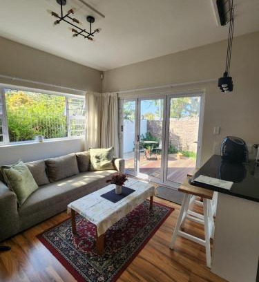 Walmer Apartment | Downstairs @38