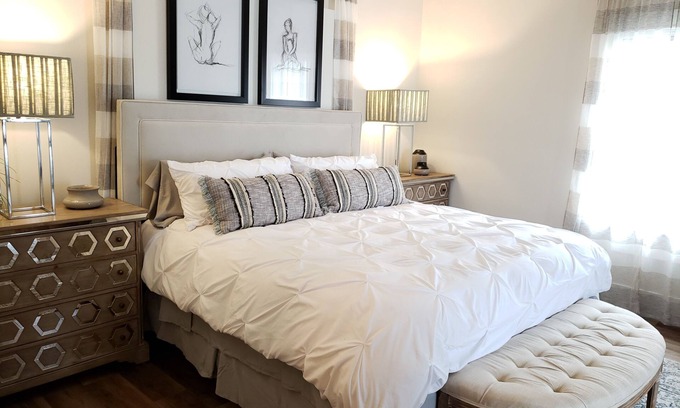 Rapid City Apartment | Downtown Luxurious Studio w/Kitchen - 30 mins from Mount Rushmore