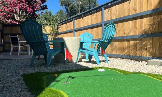 Chico House | Downtown Rustic Roots