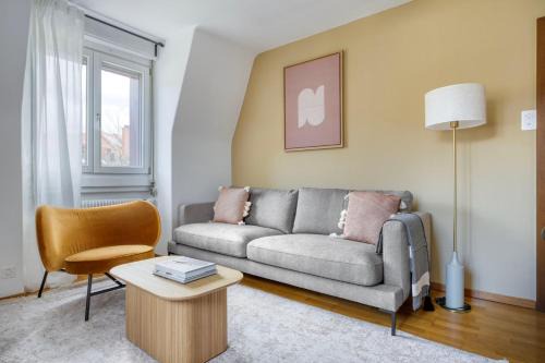 Wipkingen Apartment | Downtown Suite