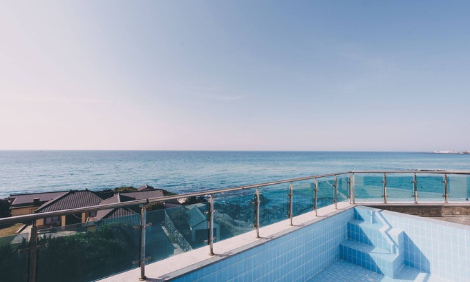 Aewol Hotel | Drama 2015