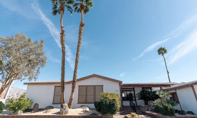 Desert Hot Springs House | Dream Desert Homestead