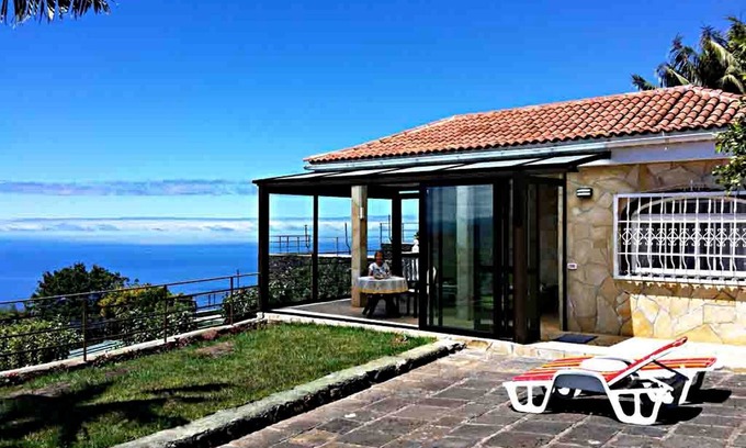 Las Cuevas House | Dream finca over Puerto de la Cruz with its own pool and breathtaking views