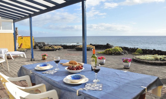 Los Llanos de Aridane House | Dream house by the sea with a panoramic view of the Atlantic ocean & El Hierro