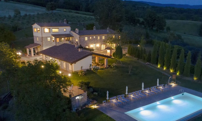 Bibbiena Villa | Dream house in Tuscany, amazing location, private pool, 8 bedrooms,10 bathrooms