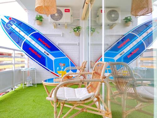Carihuela Apartment | Dream of light and Beach THE GREEN DOOR