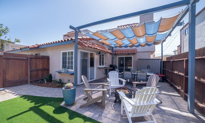 North Pacific Beach House | Dream vacation beach house - 1 min. walk to Pacific Beach & Garnet Avenue