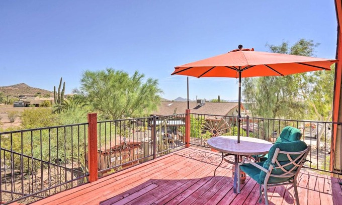 Desert View Apartment | Dreamy Desert Studio with Deck and Pool Access!