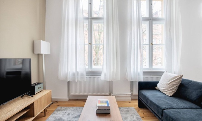 Friedrichshain-Kreuzberg Apartment | Dreamy Kreuzberg Studio in super central area, by Blueground