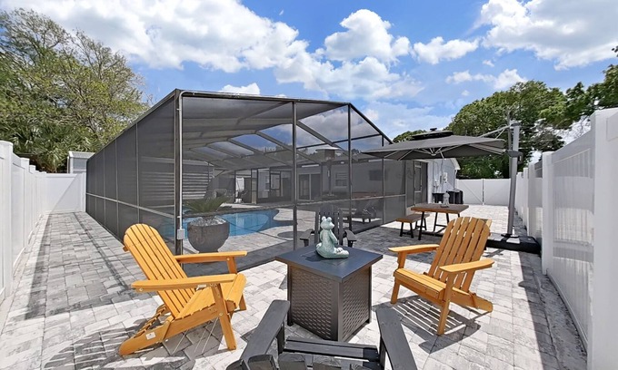 Orient Park House | Dreamy Oasis 4-BR, 1 mile from Hard Rock Casino/With “Pool”