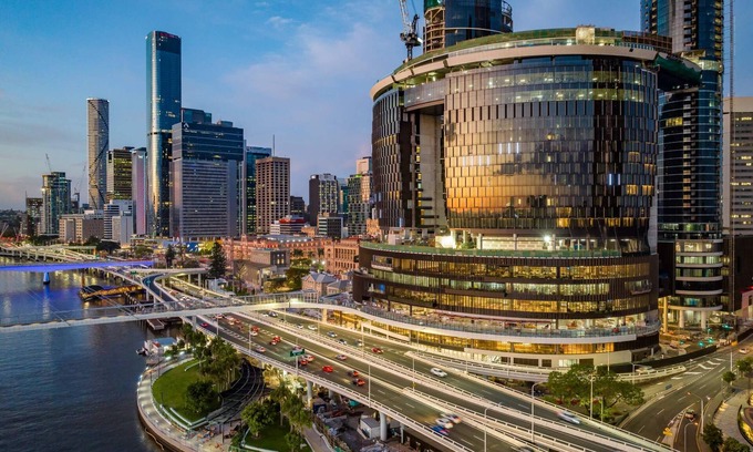 Brisbane Central Business District Apartment | Dreamy Queens Wharf luxury pad w car park