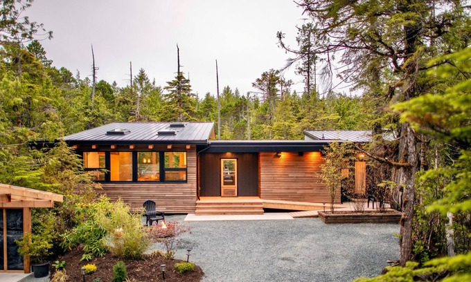 Tofino House | Drift Woods