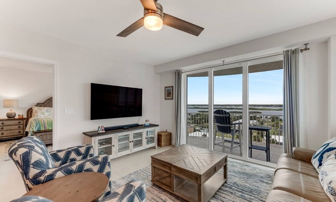 Ocean View Halifax Estates House | Driftwave at The Aruba - Pool and hot tub open